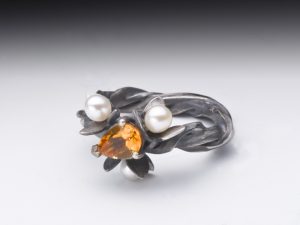 twisted-amber-pearl-ring